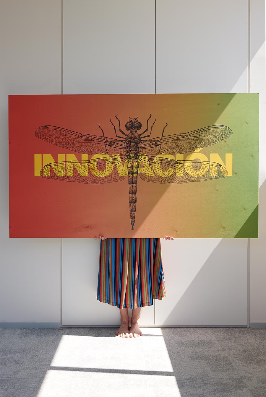 Innovation poster - Recyclable material